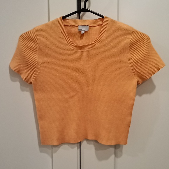 defrost Tops - Defrost ladies sz L cropped ribbed top tangerine color super soft, very stretchy